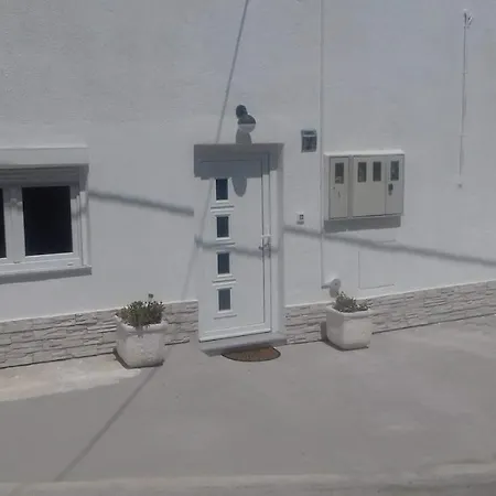 Gea Apartment *